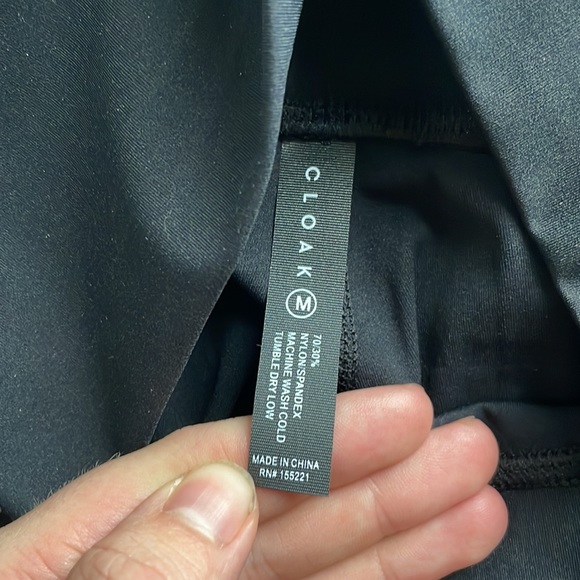 CLOAK brand Maxed Legging Black Size Women’s M, Brand-new & with pockets! - Picture 3 of 5